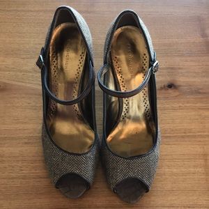 Predictions Peep Toe Pumps